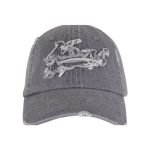 Karl Kani Grey Varsity Star Cap in Grau mit gesticktem Karl-Kani-Logo und Vintage-Waschung im Streetwear-Stil.