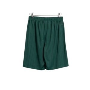 Karl Kani Pinstripe Green Shorts mit modernem Streetwear-Design