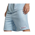 Karl Kani Sky Blue Shorts frontale Ansicht mit besticktem Logo auf atmungsaktiver Baumwolle in Himmelblau