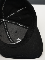 Karl Kani Signature Essential Cap in Schwarz mit weiß gesticktem Signature-Logo